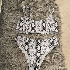 SHEIN snakeskin size s